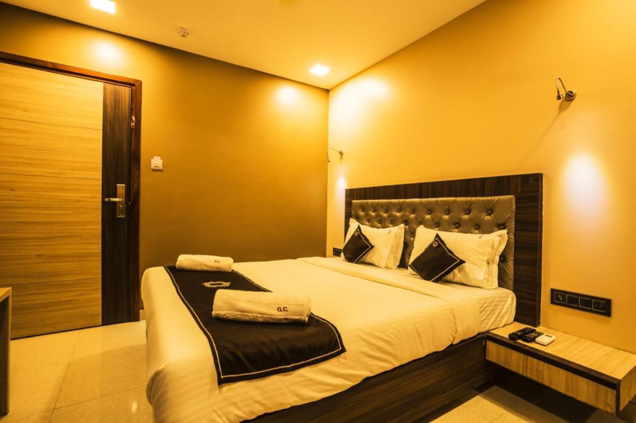 Hotel Golden Crown Bombaj Zewnętrze zdjęcie