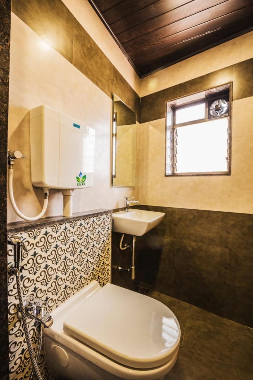 Hotel Golden Crown Bombaj Zewnętrze zdjęcie