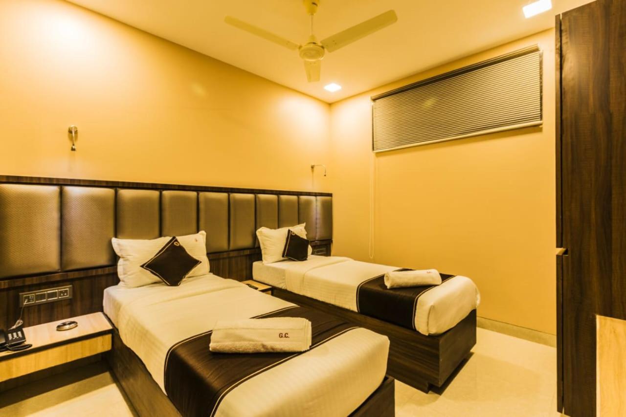 Hotel Golden Crown Bombaj Zewnętrze zdjęcie